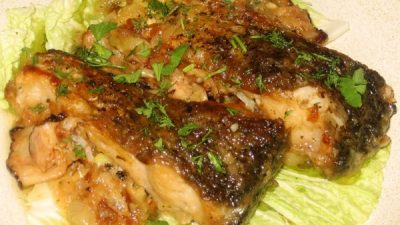 Карп «А-ля Белая дама» с грудинкой