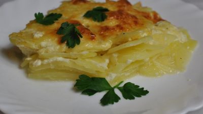 Картофель «Дофине» с сыром в духовке