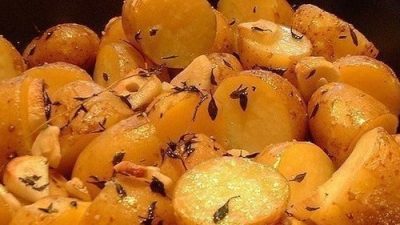 Картофель на гарнир, запеченный в пакете