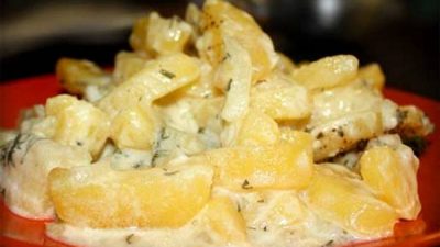 Картофель по-деревенски в сметане