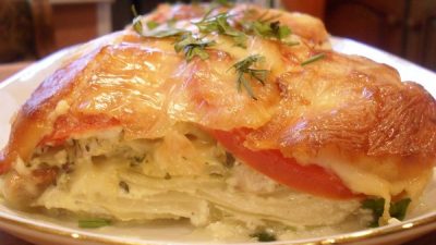 Картофель с рыбой под сырной корочкой