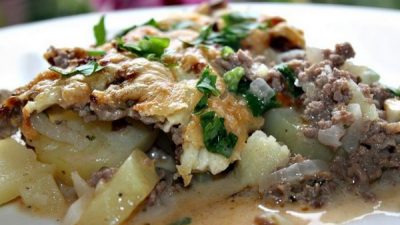 Картофельная запеканка с фаршем в сливках