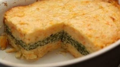 Картофельно-морковная запеканка с курицей и зеленью