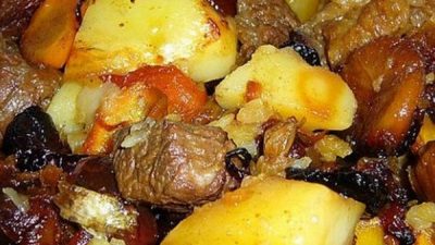 Картофельный цимес с сухофруктами