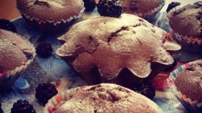 Кексы из какао с шоколадной сердцевиной