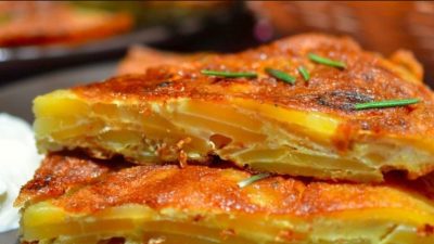 Классическая испанская тортилья с розмарином