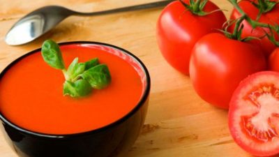 Классический Гаспачо с соусом Табаско