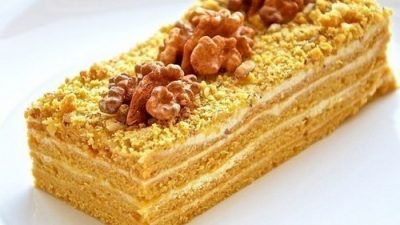 Классический торт «Медовый» со сметанным кремом