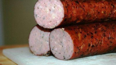 Колбаса из куриного филе со сливками