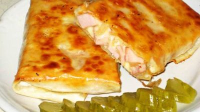 Конвертики из тонкого лаваша с начинкой