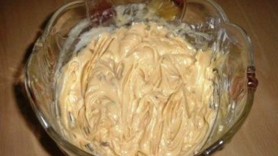 Крем из сливочного масла и сгущенки для тортов