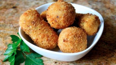 Крокеты из картофеля с грибами и сыром
