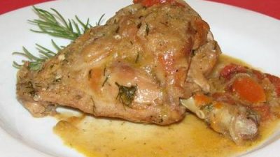 Кролик тушеный с морковью в мультиварке