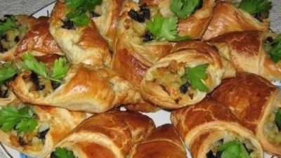 Кулечки слоеные с грибами