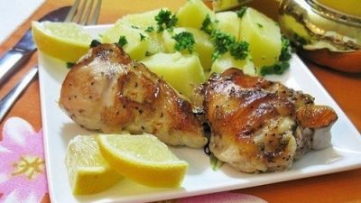 Курица в медовом маринаде запеченная с лимоном