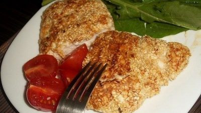 Куриная грудка в кляре из кунжута