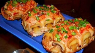 Куриное филе с грибами и мясным фаршем