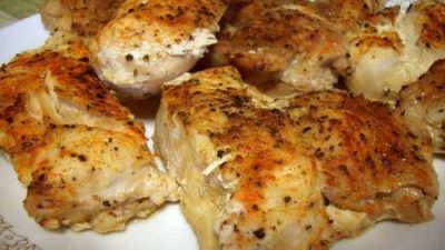 Куриное филе, запеченное под соусом Амаретто