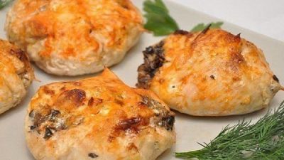 Куриные бомбочки с сыром и грибами