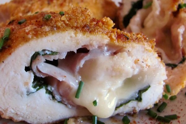 Сочная куриная грудка с сыром в духовке - Пошаговый рецепт с фото. Вторые блюда. Блюда из курицы
