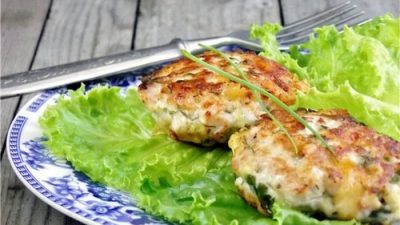 Куриные котлеты с чесноком и сыром