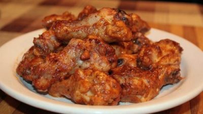 Куриные крылья в остром сметанном маринаде