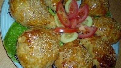 Куриные ножки в слоеном конвертике