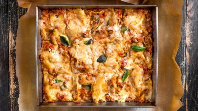 Лазанья с белым вином и соусом бешамель