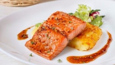 Лосось с медом и горчицей из духовки