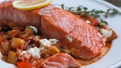 Лосось запеченный, с овощами «Рататуй»
