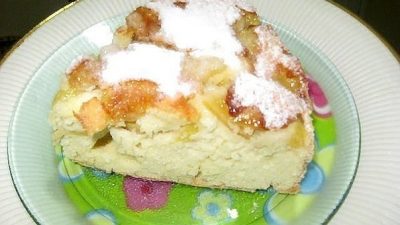 Любимая Шарлотка с яблоками по-домашнему
