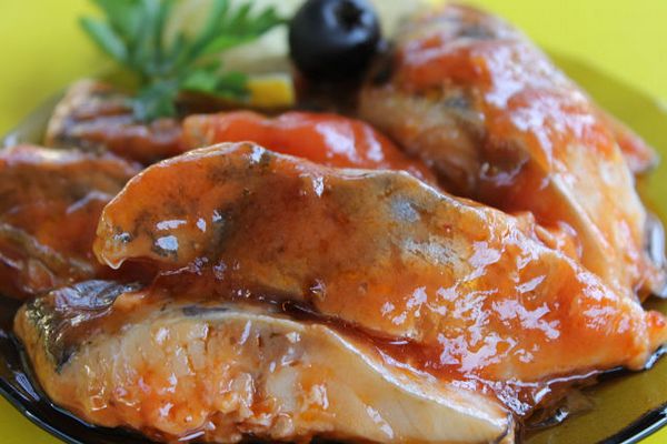 Жареная рыба в томатном соусе - пошаговый рецепт с фото на пластиковыеокнавтольятти.рф