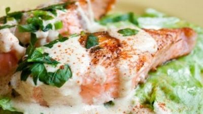 Маринованная семга под сливочным соусом