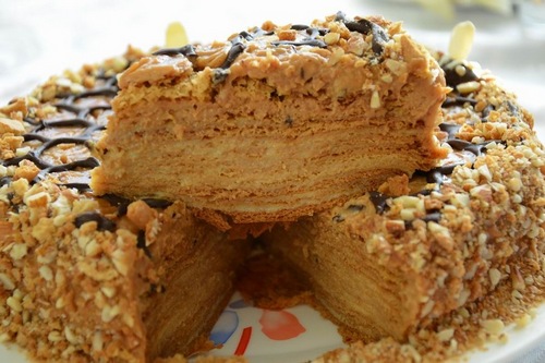 Торт медовик с заварным кремом - рецепт автора Сальбина Атабаева(Parlak)