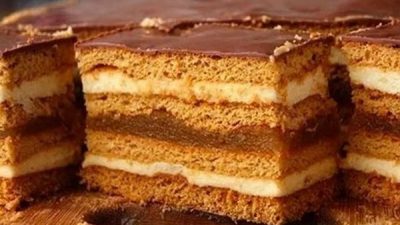 Медовое пирожное с яблочным джемом