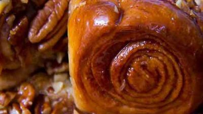 Медовые булочки с орехами и корицей