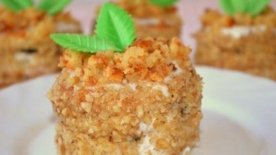 Медовые пирожные с черносливом