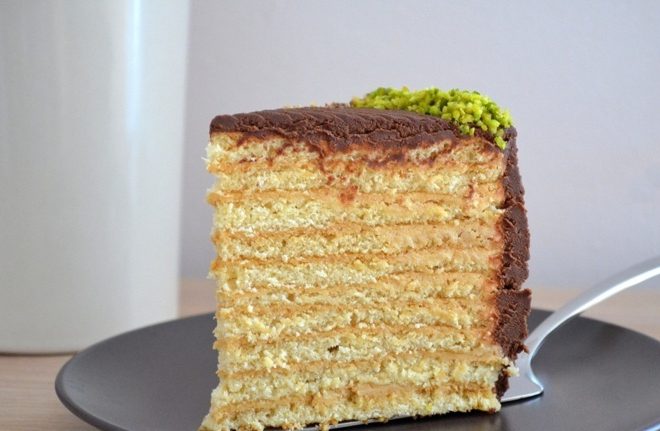 Медовый торт со сметанным кремом - 69 фото