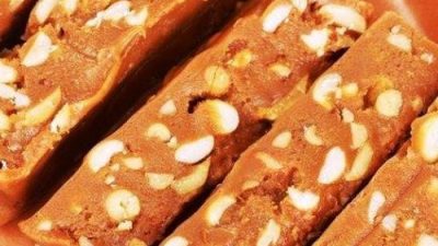 Молочный щербет с орехами и какао