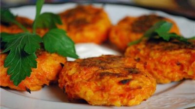Морковные котлеты с молоком