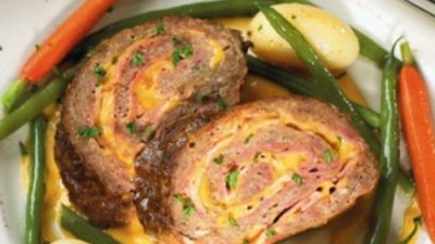 Мясной рулет «Кордон блю» с ветчиной и сыром