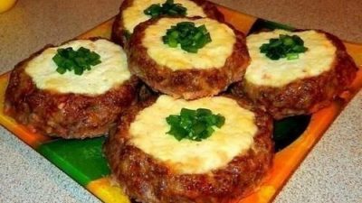 Мясные ватрушки с сырно-творожной начинкой