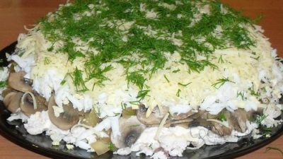 Необычный салат «Нежный» с курицей