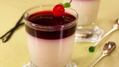 Нежная панна котта с вишневым желе