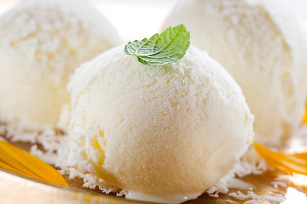 Нежное сливочно-ванильное мороженое