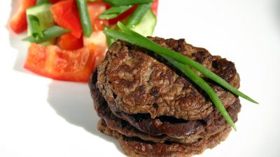 Нежные печеночные котлеты со сметаной