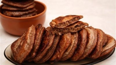 Нежные шоколадные оладьи на завтрак