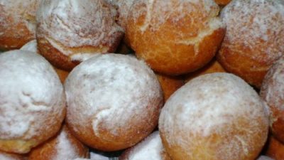 Нежные творожные пончики к завтраку