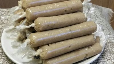 Низкокалорийные куриные сосиски с молоком