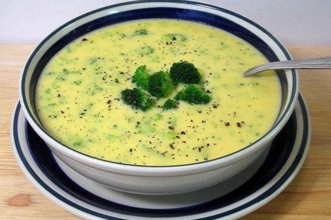 Низкокалорийный овощной суп с сыром